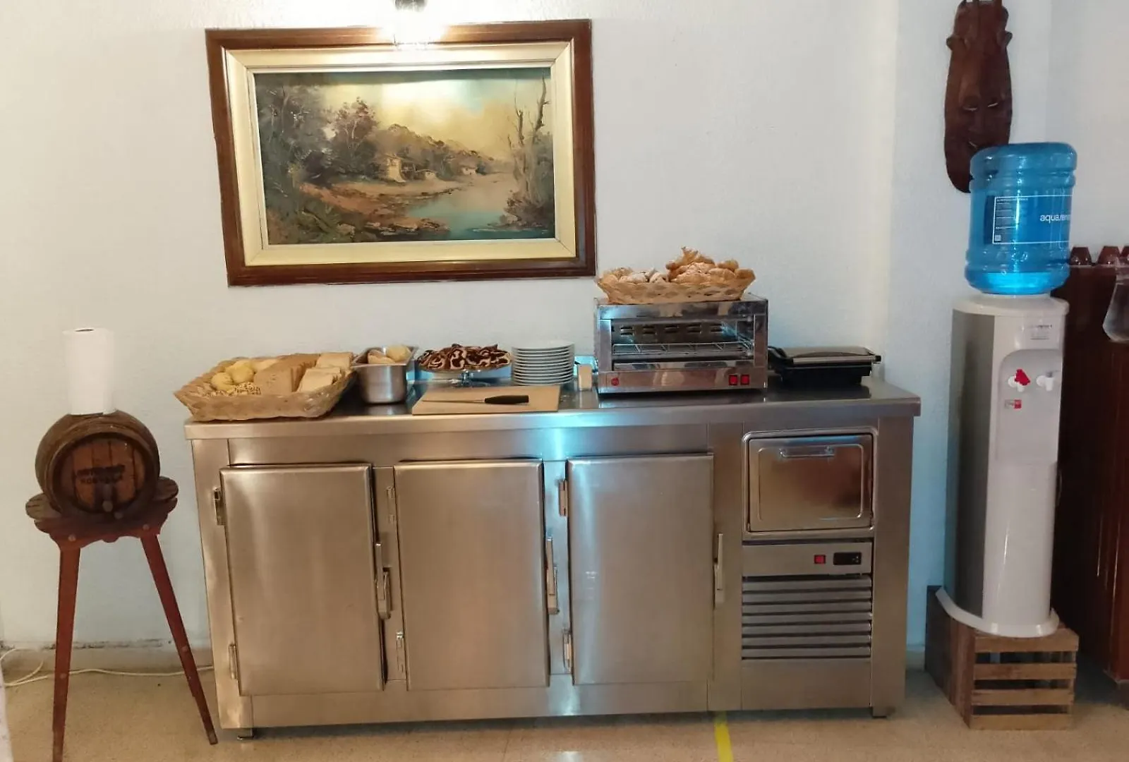 Hostal Caste Lloret de Mar Guest house