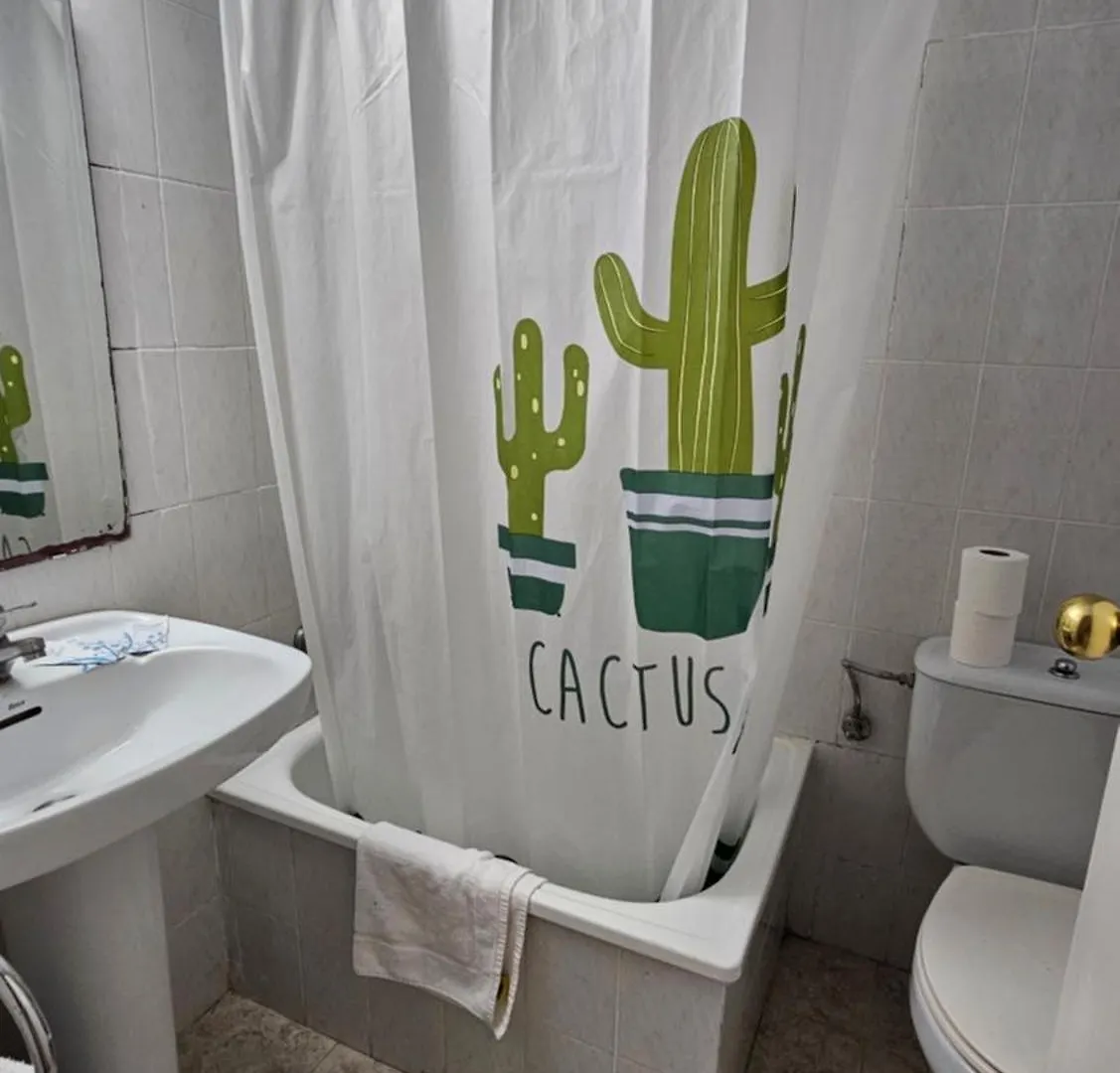 Hostal Caste Lloret de Mar Guest house
